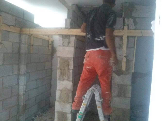 בניית שירותים - לפני